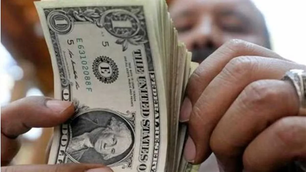 سعر الدولار في البنك التجاري الدولي وكريدي أجريكول يثير التساؤلات اليوم